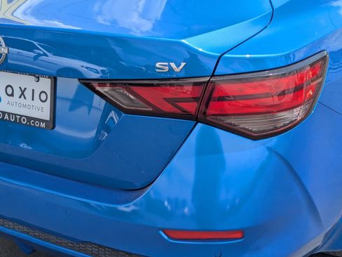 Used 2024 Nissan Sentra SV FWD image 5