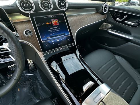 Certified 2025 Mercedes-Benz GLC 350e 4MATIC image 31