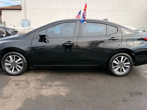 Used 2023 Nissan Versa SV image 10