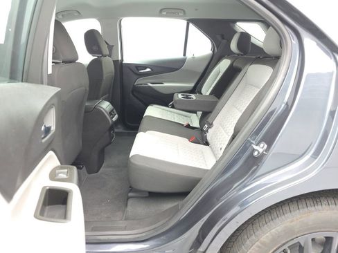 Used 2022 Chevrolet Equinox LS AWD/4WD image 40