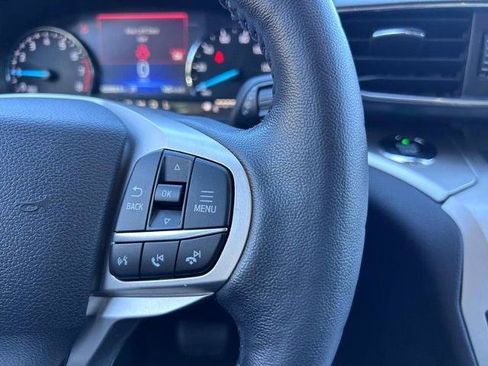 Certified 2021 Ford Explorer XLT w/ Equipment Group 202A image 16