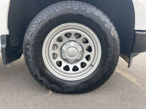 Used 2022 Chevrolet Silverado 1500 W/T w/ WT Value Package image 24