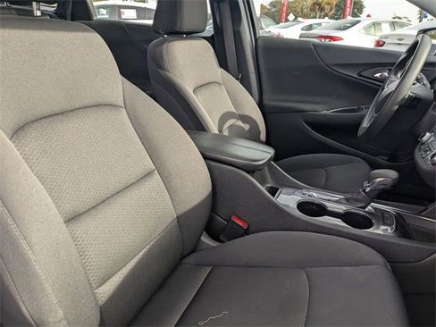 Used 2024 Chevrolet Malibu LT image 36