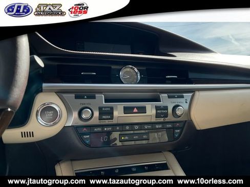 Used 2017 Lexus ES 350 w/ Luxury Package FWD image 21
