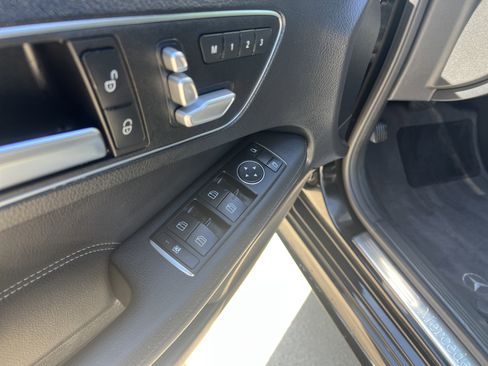 Used 2014 Mercedes-Benz E 350 4MATIC Sedan image 14