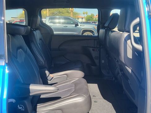 Used 2026 Chrysler Pacifica Select FWD image 22