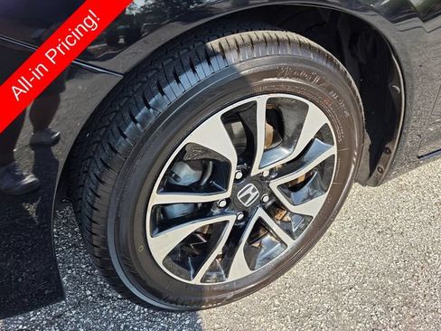 Used 2015 Honda Civic EX image 9