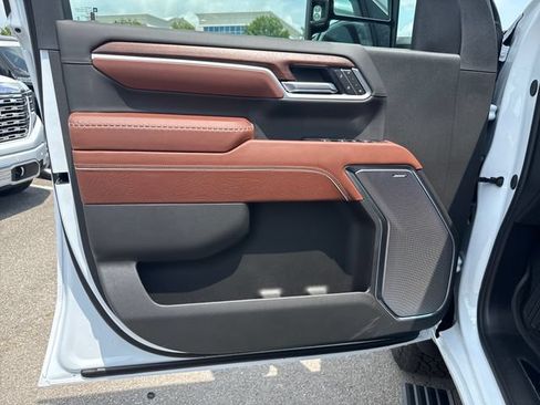 New 2026 GMC Sierra 2500 Denali Ultimate AWD/4WD image 12