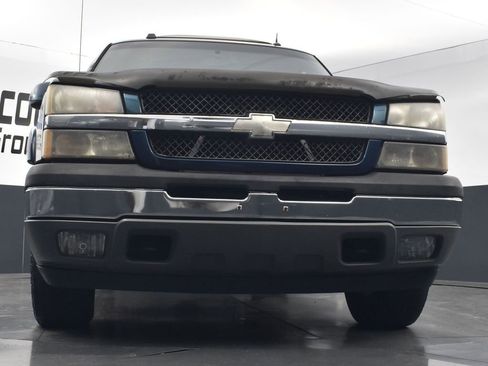 Used 2005 Chevrolet Avalanche Z71 w/ Sun And Sound Package image 24