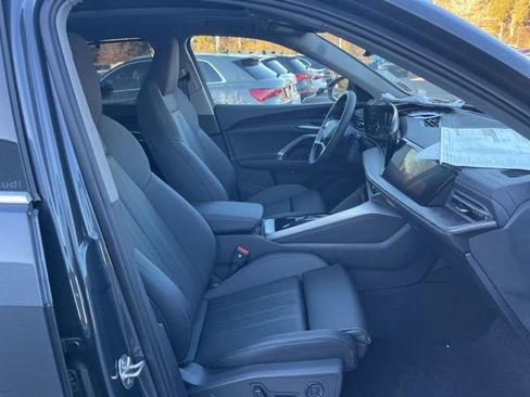 New 2025 Audi Q5 Prestige image 30