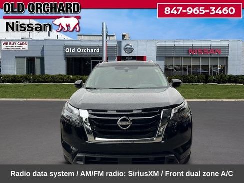 Used 2025 Nissan Pathfinder Platinum w/ Cargo Package AWD/4WD image 2