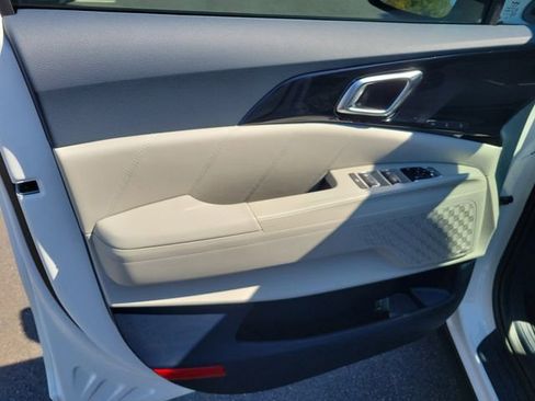 New 2026 Kia Carnival SX Prestige image 21