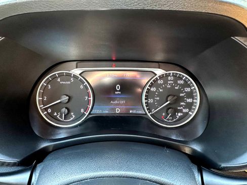 Used 2022 Nissan Sentra SV w/ SV Premium Package image 18