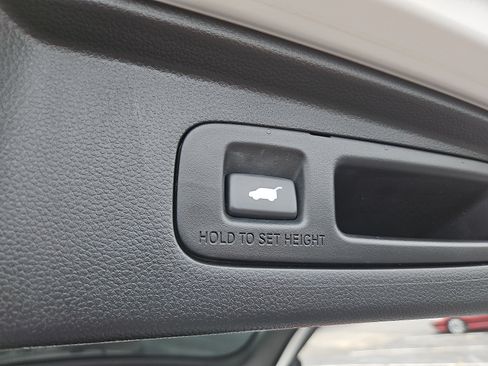 Used 2024 Honda CR-V EX-L image 30