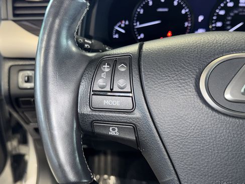 Used 2014 Lexus LS 460 image 22