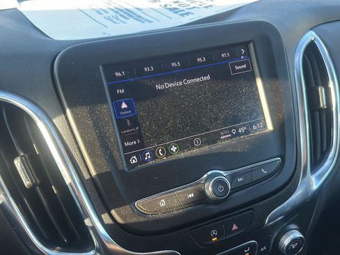 Used 2024 Chevrolet Equinox LT image 16