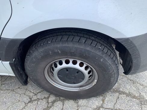 Used 2024 Mercedes-Benz Sprinter 2500 image 10