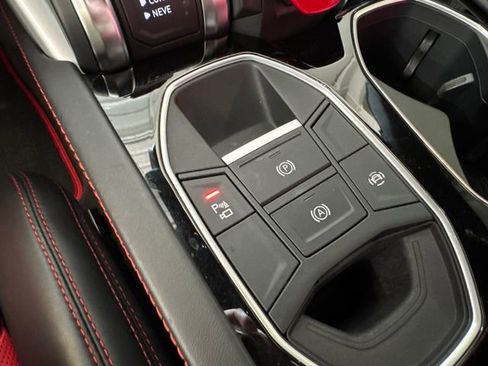 Used 2020 Lamborghini Urus AWD/4WD image 15