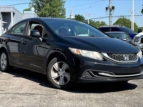 Used 2013 Honda Civic LX image 2