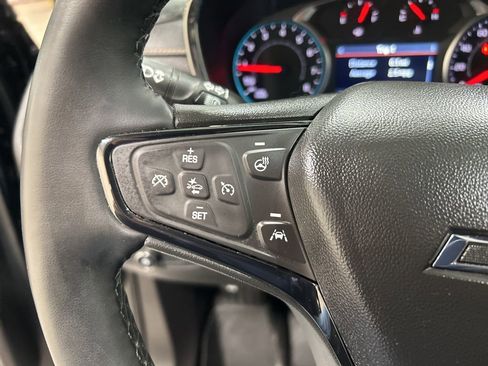 Used 2024 Chevrolet Equinox Premier image 17