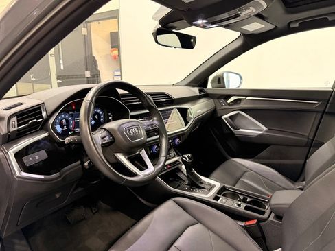 Used 2024 Audi Q3 2.0T Premium w/ Convenience Package AWD/4WD image 11