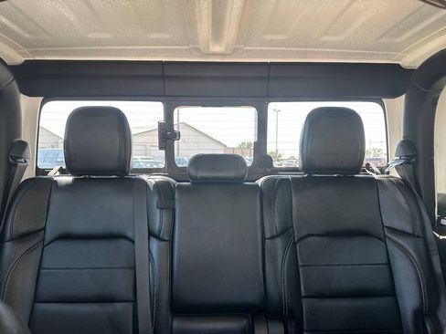 Used 2020 Jeep Gladiator Overland AWD/4WD image 33
