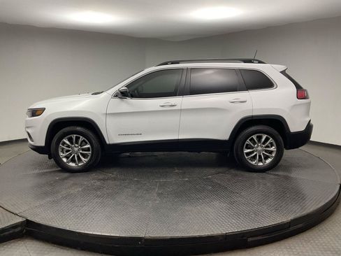 Used 2022 Jeep Cherokee Latitude Lux w/ Sun & Sound Group AWD/4WD image 4