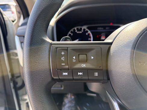 Certified 2024 Nissan Rogue S FWD image 19