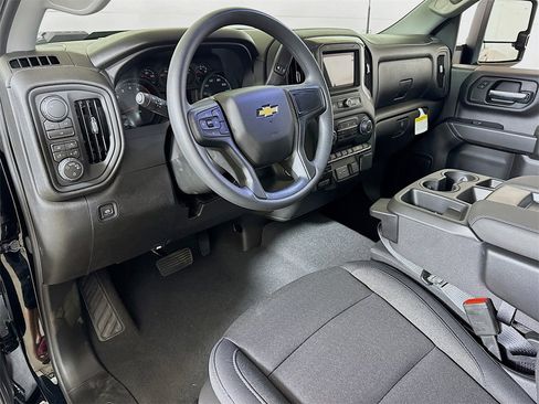 New 2026 Chevrolet Silverado 2500 Custom image 5