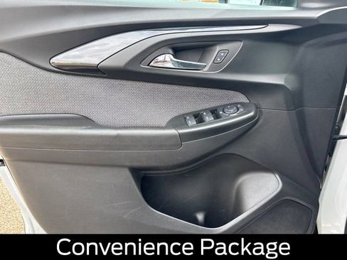 Used 2023 Chevrolet TrailBlazer LT w/ Convenience Package FWD image 15
