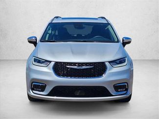 Used 2023 Chrysler Pacifica Limited FWD video 2