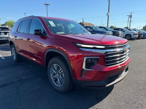 New 2026 Chevrolet Traverse LT w/ Driver Confidence Package FWD image 1