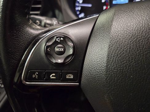 Used 2019 Mitsubishi Outlander SE image 21