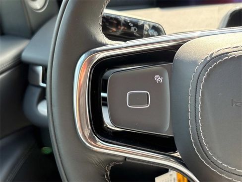 New 2025 Lincoln Navigator Reserve w/ Jet Appearance Package image 25