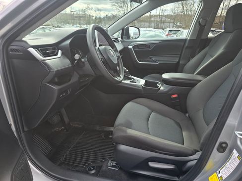 Used 2023 Toyota RAV4 LE image 15
