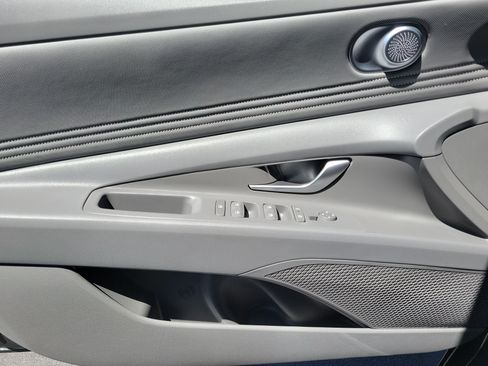 Certified 2025 Hyundai Elantra Sport FWD image 20