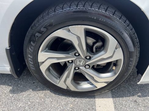 Used 2018 Honda Accord EX-L image 12