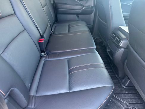 Used 2025 Honda Ridgeline TrailSport image 12