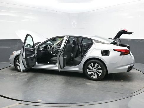 Used 2021 Nissan Altima 2.5 S image 34