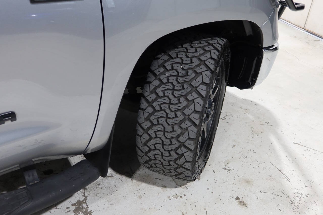 Used 2021 Toyota Tundra SR5 w/ SR5 Upgrade Package AWD/4WD image 42