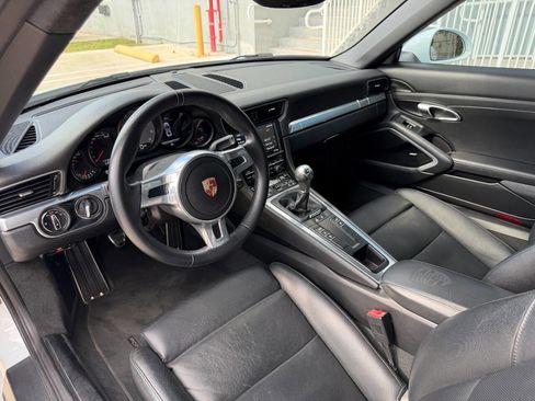 Used 2015 Porsche 911 Carrera 4S image 14