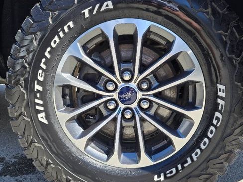 Used 2020 Ford F150 XLT w/ Equipment Group 302A Luxury AWD/4WD image 11