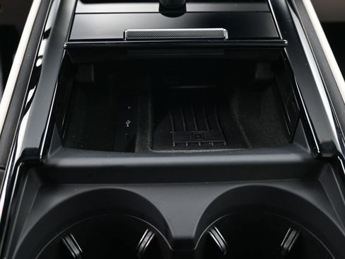 Certified 2026 Porsche Panamera image 24