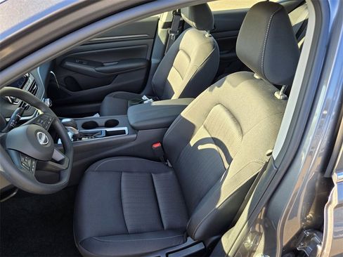 New 2025 Nissan Altima 2.5 S image 9