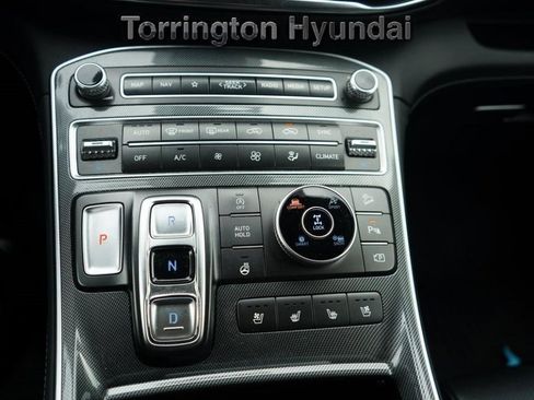 Used 2022 Hyundai Santa Fe Limited image 13