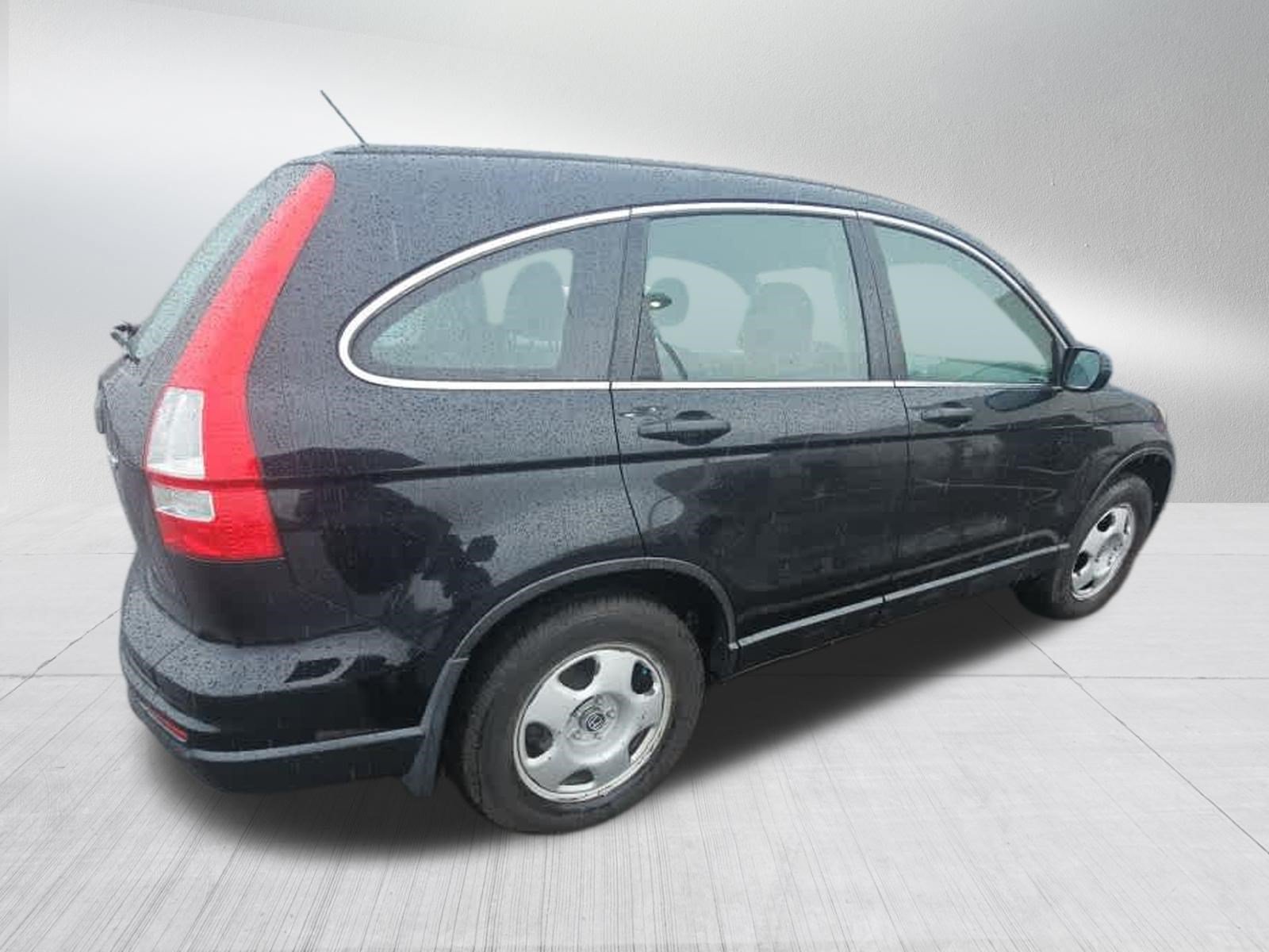 Used 2011 Honda CR-V LX image 4
