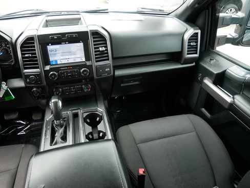 Used 2019 Ford F150 XLT w/ Equipment Group 302A Luxury AWD/4WD image 11