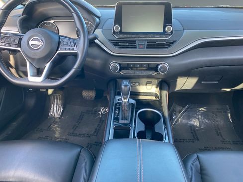 Used 2023 Nissan Altima 2.5 SR image 11