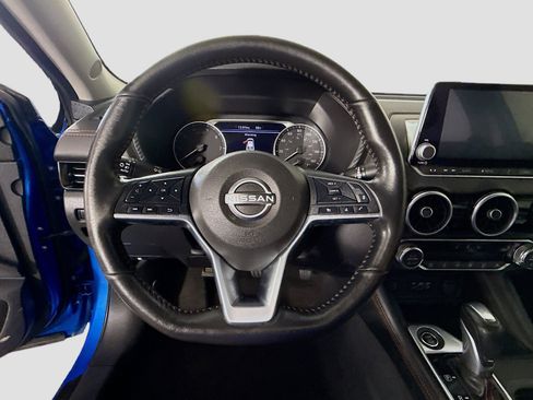 Used 2024 Nissan Sentra SR w/ SR Premium Package FWD image 13