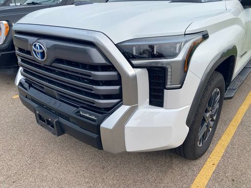 Used 2023 Toyota Tundra Limited AWD/4WD image 19